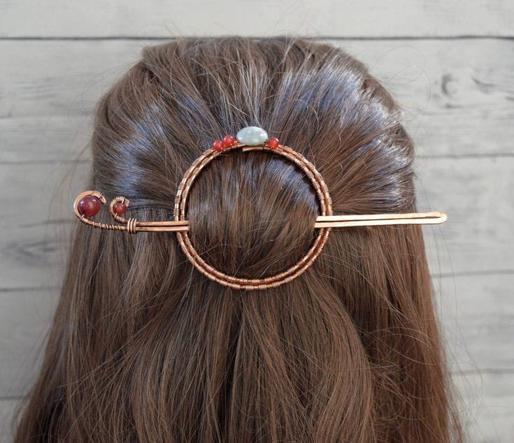Doubi Hair Shawl Pin