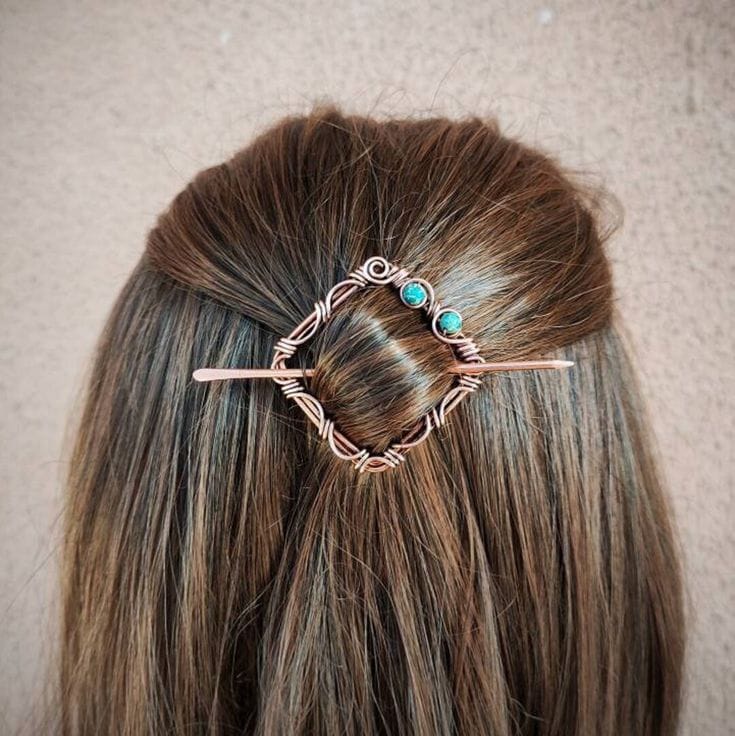 Squi Hair Shawl Pin
