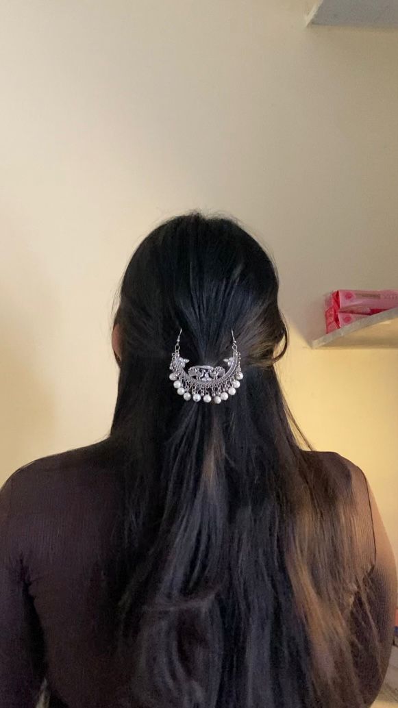 Jayanti Hair Accessory